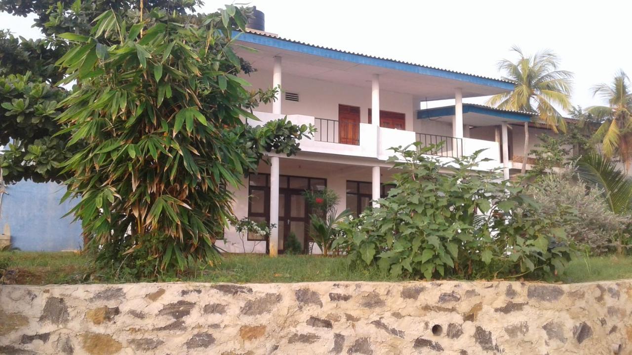 Masha Beach Inn تانجالي المظهر الخارجي الصورة