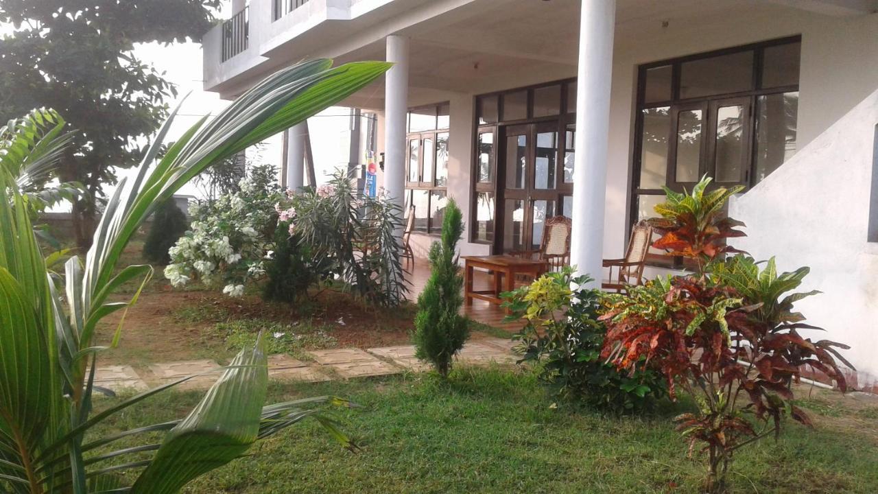 Masha Beach Inn تانجالي المظهر الخارجي الصورة