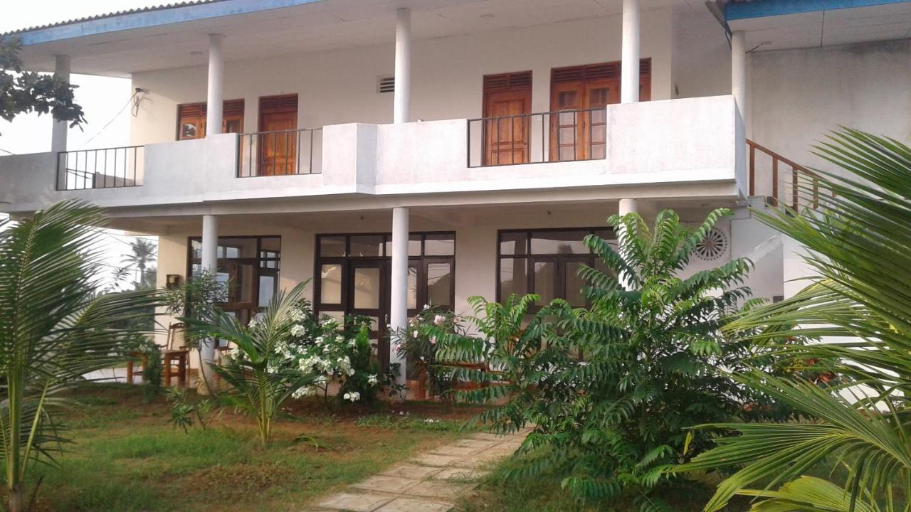 Masha Beach Inn تانجالي المظهر الخارجي الصورة